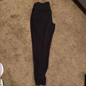 Used women’s lululemon joggers black size 8